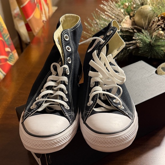 Converse classic black and White High-Top Sneakers - Picture 1 of 9
